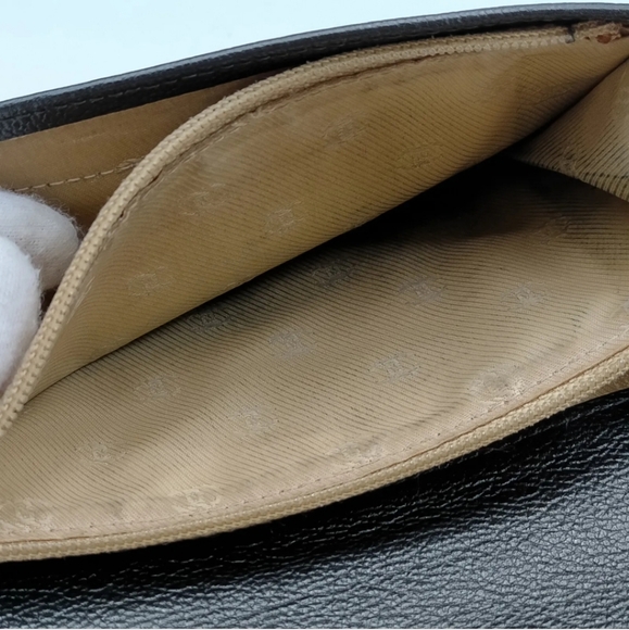 CHANEL Long Bifold Coco Button Black Leather Wallet - Picture 5 of 8